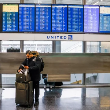Suspenden un millar de vuelos en EEUU debido a una tormenta invernal