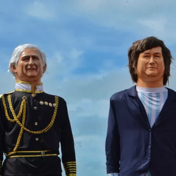 Milei y el rey Carlos III son protagonistas en el carnaval con muñecos gigantes de Brasil