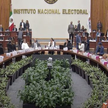 INE rechaza solicitud del PAN para cancelar transmisión de “La Hora Nacional”