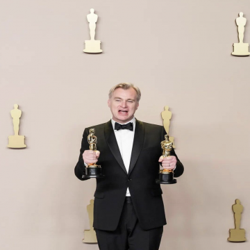 ‘Oppenheimer’ explota de éxito con siete premios en unos Óscar negados al talento hispano