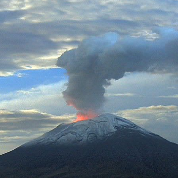 Celebran a “Don Goyo”. Hoy cumple años el volcán Popocatépetl
