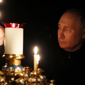 Zelenski: Putin es “una bestia enferma y cínica” al acusar a Ucrania del atentado en Moscú