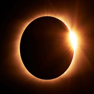 ¿A qué hora se espera el punto máximo del eclipse solar en CDMX?