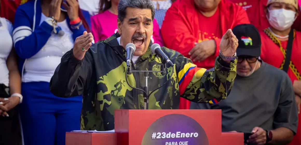 La Justicia argentina ordena investigar “presuntos crímenes” de Nicolás Maduro en Venezuela