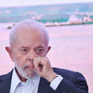 Lula anuncia un paquete de 9,800 MDD de ayudas para el inundado Rio Grande do Sul