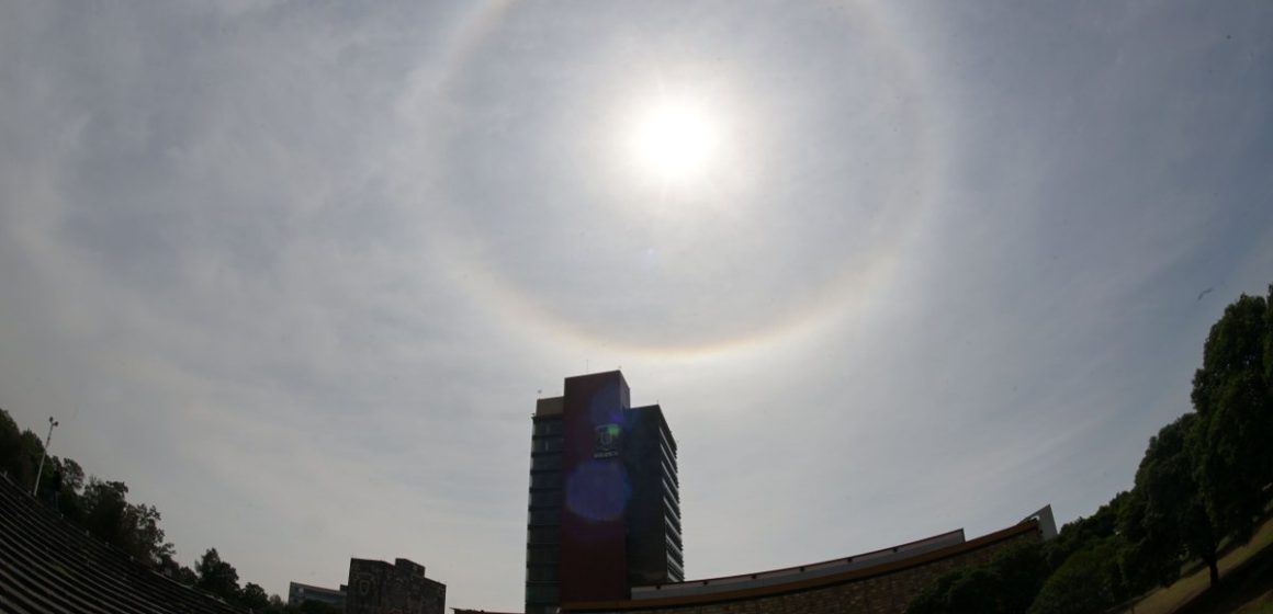Impresionante halo solar adorna el cielo de la CDMX y Puebla