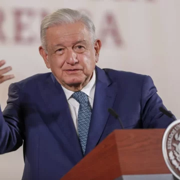Los presidentes López Obrador y Arévalo inician su reunión en la frontera México-Guatemala