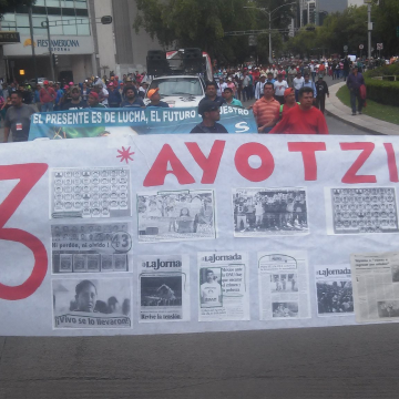 Corte da la razón a padres de Ayotzinapa y revoca acuerdo de 2018