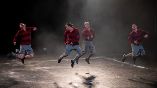 23820-GAL-a_dance_tribute_to_the_art_of_football_demuestra_que_la_pasiOn_al_balompiE_se_vive_en_el_estadio_y_tambiEn_sobre_el_escenario_4