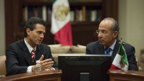 MÉXICO D.F., 05SEPTIEMBRE2012.- Felipe Calderón Hinojosa, presidente de México; y Enrique Peña Nieto, presidente electo; durante su encuentro en la residencia oficial de los Pinos.
FOTO: ARIEL GUTIERREZ /CUARTOSCURO.COM