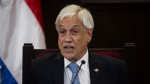 SANTO DOMINGO (REPÚBLICA DOMINICANA), 30/10/2023.- Sebastián Piñera, expresidente de Chile (2010-2014, 2018-2022), presenta ante la Asamblea Nacional del Congreso Nacional su conferencia magistral Agenda política para el desarrollo económico de Ameriza Latina y el Caribe, hoy en Santo Domingo (República Dominicana). EFE/Orlando Barría