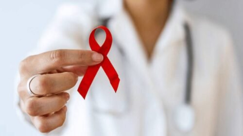 Corte en Lima resuelve que Perú debe entregar tratamiento gratuito para VIH