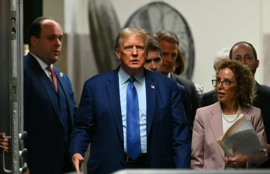 EA4087-USA-TRUMP-TRIAL