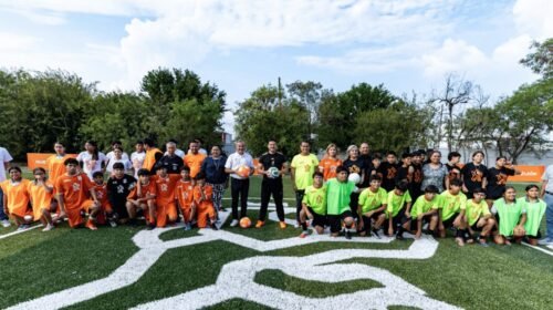 Estrena Nuevo León el balón oficial del Mundial 2026 en escuela de Guadalupe