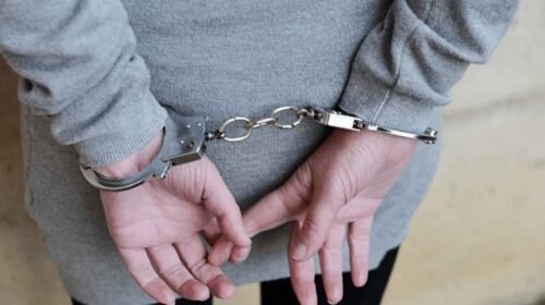 Fiscalía CDMX detiene a mujer por homicidio de su padre en Iztacalco