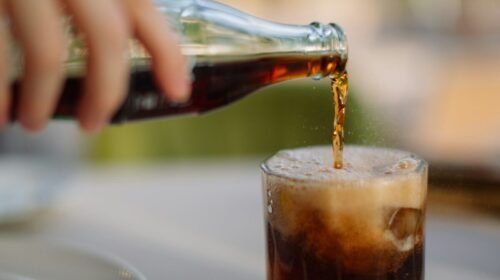 Gobierno de México y Coca-Cola pactan nueva estrategia para bebidas más saludables