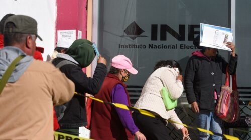 Largas filas módulos INE -7.jpg