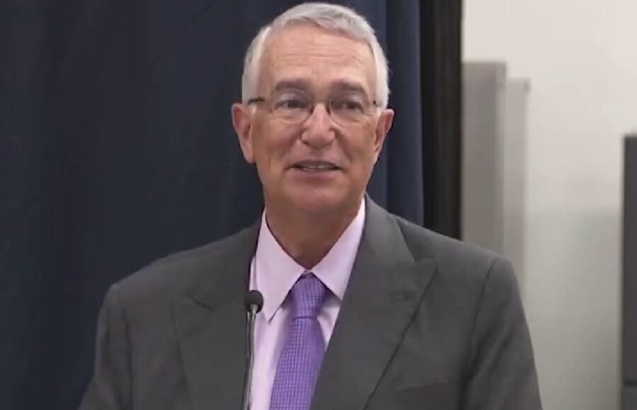 RICARDO SALINAS PLIEGO PROGRAMAS SALUD MEDICAMENTOS