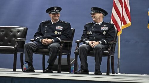 SPECIAL FORCE US UNIFORMES POLEMICA INDUMENTARIA NAZI