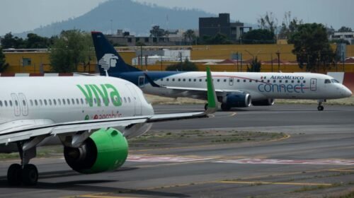 CIUDAD DE MÉXICO, 15SEPTIEMBRE2023.- La Administración Federal de Aviación de Estados Unidos (FAA, por sus siglas en inglés) regresó la categoría 1 en seguridad aérea a nuestro país, tras dos años de trabajo entre ambos países. Lo anterior permite a las aerolíneas mexicanas nuevas rutas a los Estados Unidos, mientras que las aerolíneas norteamericanas podrán reanudar la comercialización de boletos. 
FOTO: GALO CAÑAS/CUARTOSCURO.COM