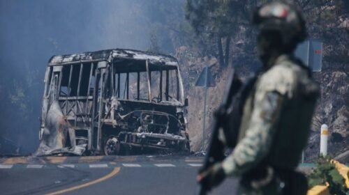 aguililla michoacan violencia bloqueos incendios el mencho muerte cjng