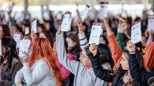beca gertrudis bocanegra estudiantes universitarios michoacan