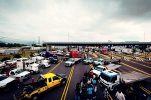 bloqueos autopista mexico queretaro protestas caos vial