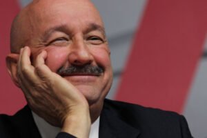 carlos salinas desempleado pension ex presidente video viral