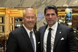 embajador estados unidos reunion eduardo verastegui ultraderecha mexico
