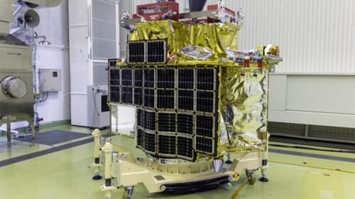 N/a (Japan), 19/01/2024.- A handout photo made available by Japan Aerospace Exploration Agency (JAXA) shows the SLIM (Smart Lander for Investigating Moon) flight model in Japan, 01 June 2023 (issued 19 January 2024). On 20 January 2024 early hours Japan standard time, SLIM is scheduled to attempt landing on the moon. If successful, this would mark the country's inaugural achievement in landing on the moon. (Japón) EFE/EPA/JAXA HANDOUT EDITORIAL USE ONLY/NO SALES HANDOUT EDITORIAL USE ONLY/NO SALES