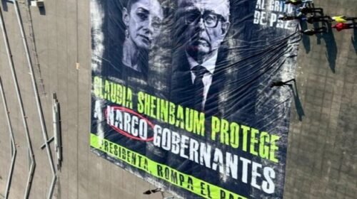 lona zocalo cdmx sheinbaum rocha moya activistas