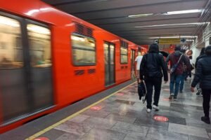 metro cdmx detenidos actos sexuales
