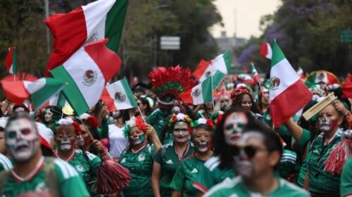 CIUDAD DE MÉXICO, 22MARZO2026.- En el marco de la celebración del Mundial 2026, se realizó una caminata en la que participaron Catrinas Mundialistas del Ángel de la Independencia al Palacio de Bellas Artes.
FOTO: GRACIELA LÓPEZ/CUARTOSCURO.COM