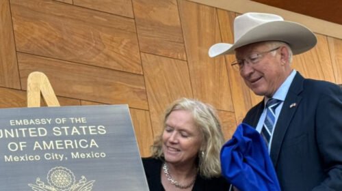 nueva embajada estados unidos ken salazar