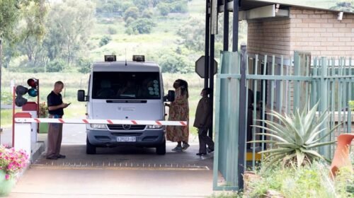 Pretoria (South Africa), 05/01/2024.- Prison officials process a prison van at the main entrance of the Atteridgeville Prison in Pretoria, South Africa, 05 January 2024. Former Paralympic athlete Oscar Pistorius was released on parole from Pretoria's Atteridgeville Correctional Centre on 05 January. 'The Department of Correctional Services (DCS) is able to confirm that Oscar Pistorius is a parolee, effectively from 5 January 2024. He was admitted into the system of community corrections and is now at home,' DCS spokesperson Singabakho Nxumalo said. Pistorius has been in jail since 2014 for the killing of model and girlfriend Reeva Steenkamp on Valentine's Day in 2013. He was convicted of murder and sentenced to 13 years and five months in prison. The 37-year-old will not be allowed to leave the Pretoria area where he is assigned without permission from the authorities, and will be subject to parole conditions and monitored until the expiry date of his sentence in 2029. (Sudáfrica) EFE/EPA/KIM LUDBROOK
