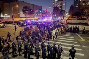ptotestas los angeles toque queda redadas migratorias