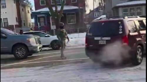 redada ice mujer asesinada agente minnesota