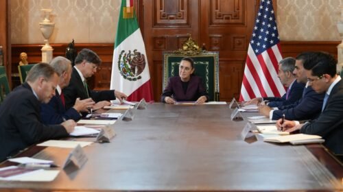 reunion claudia sheinbaum laundri visa polemica asesor morena