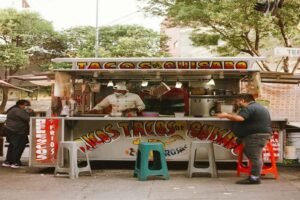 tacos infectados bacterias fecales estaciones del metro