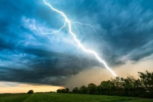 tormenta electrica monclova rayo familia video virales