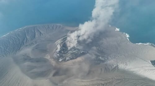 volcan krakatoa erupcion indonesia vuelos aeropuertos