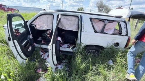 vuelca camioneta ayudantes senadora giovana buñuelos