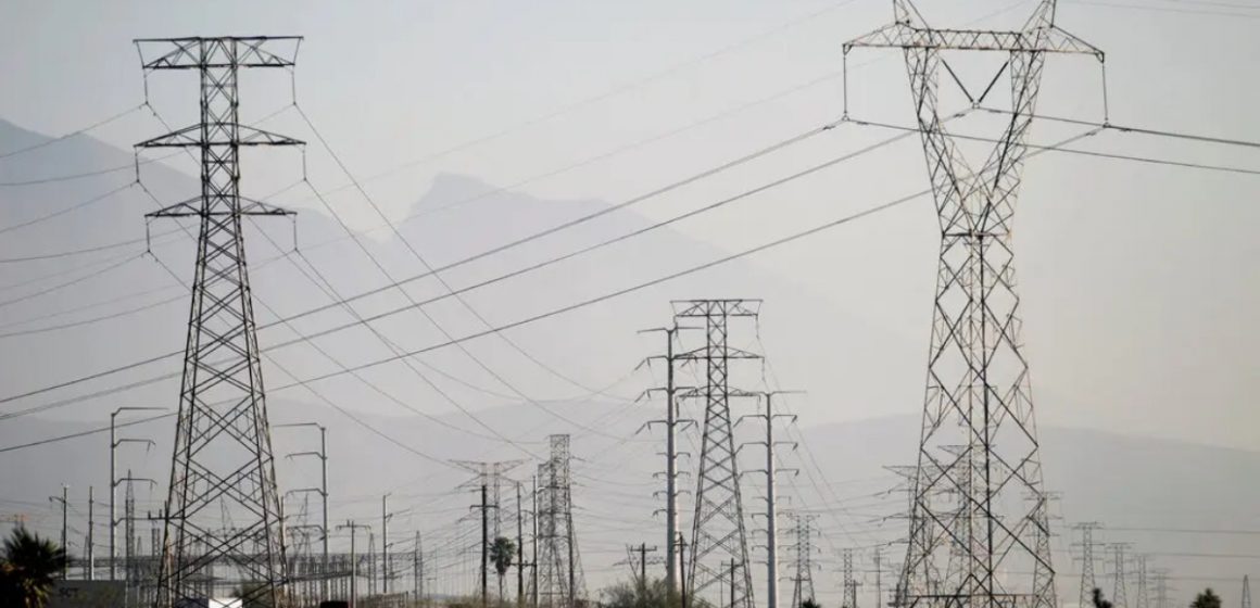 “Ya son 7 días sin apagones eléctrico en el país”: AMLO justifica recortes de energía para protección del sistema eléctrico