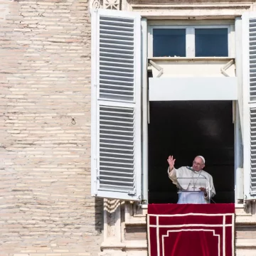 El papa pide perdón tras afirmar en una reunión que hay “mucho ‘mariconeo’ en los seminarios”