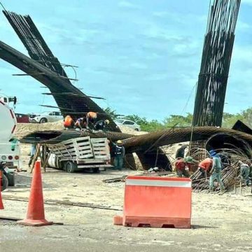 Colapsa estructura del Tren Maya en Chetumal: lluvias y vientos derriban parte de un puente en construcción